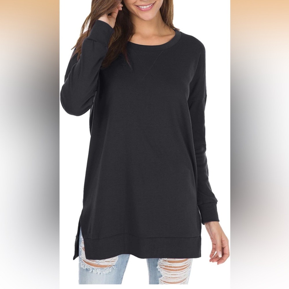 NWOT LEVACA BLACK PULLOVER S